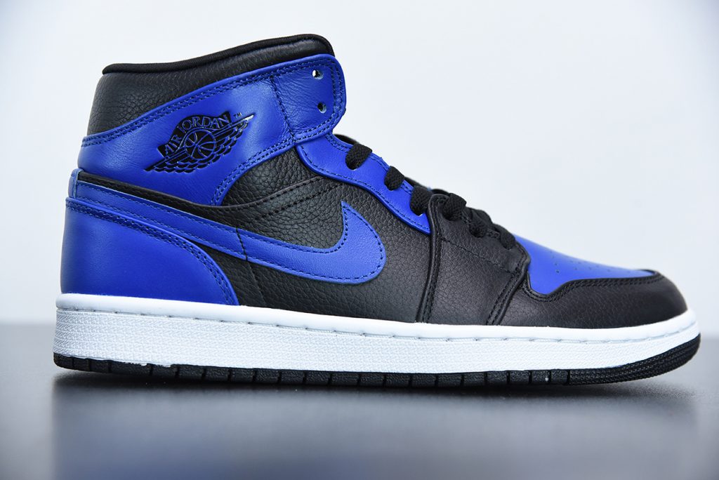 aj 1 mid black hyper royal