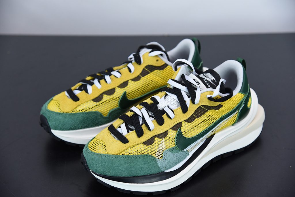sacai vaporwaffle tour yellow