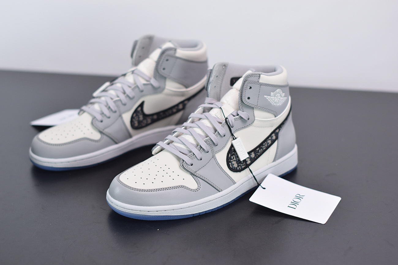 Nike x Dior Air Jordan 1 Grey High Sneakers 