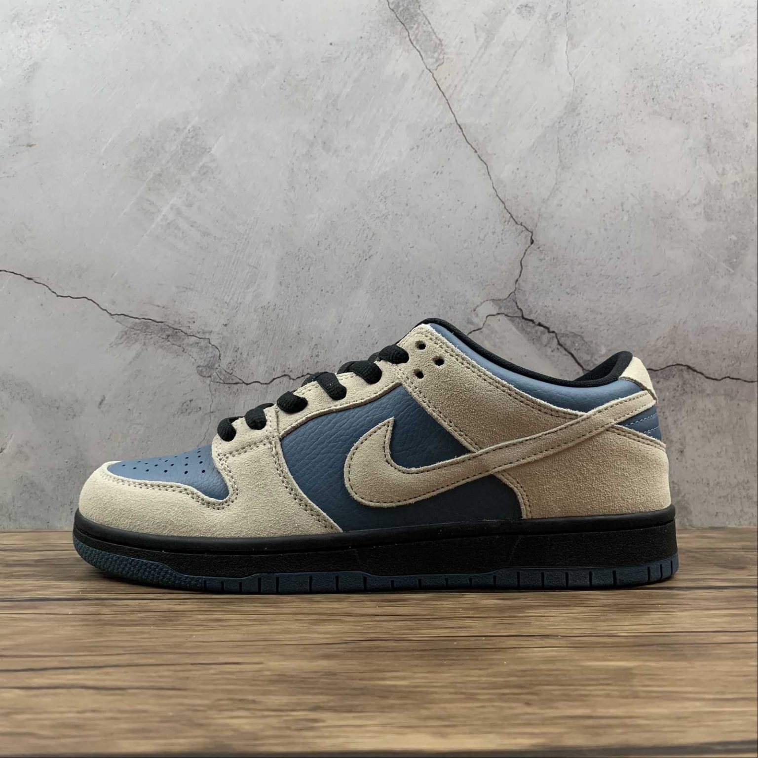 nike dunk low creme
