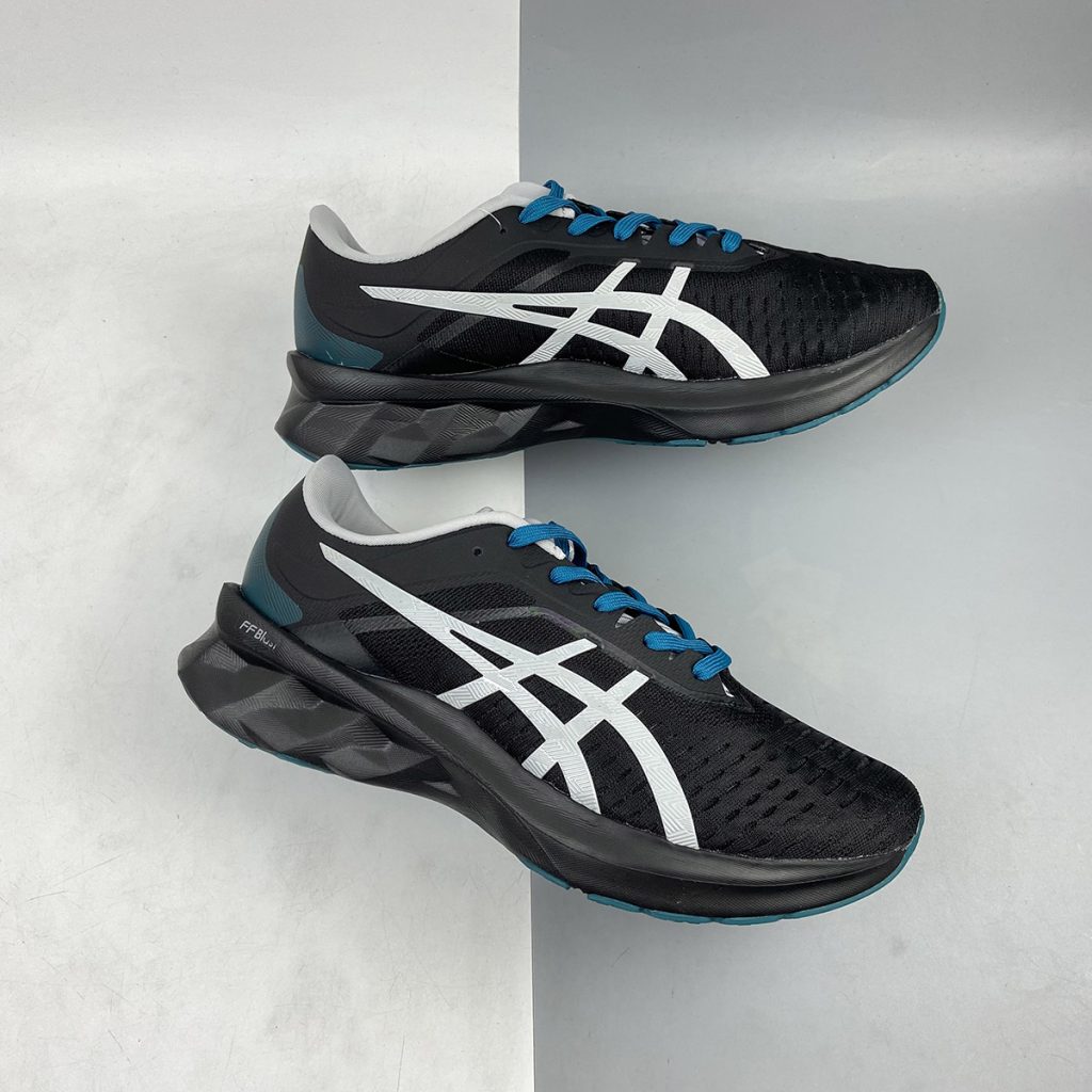 asics novablast fit
