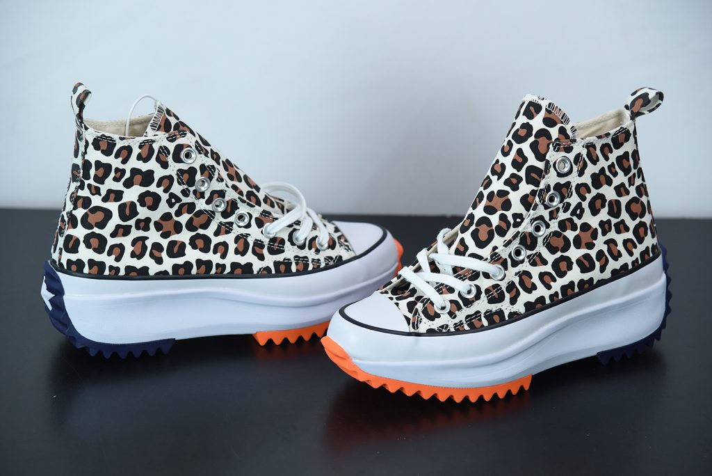 converse run star hike leopard print