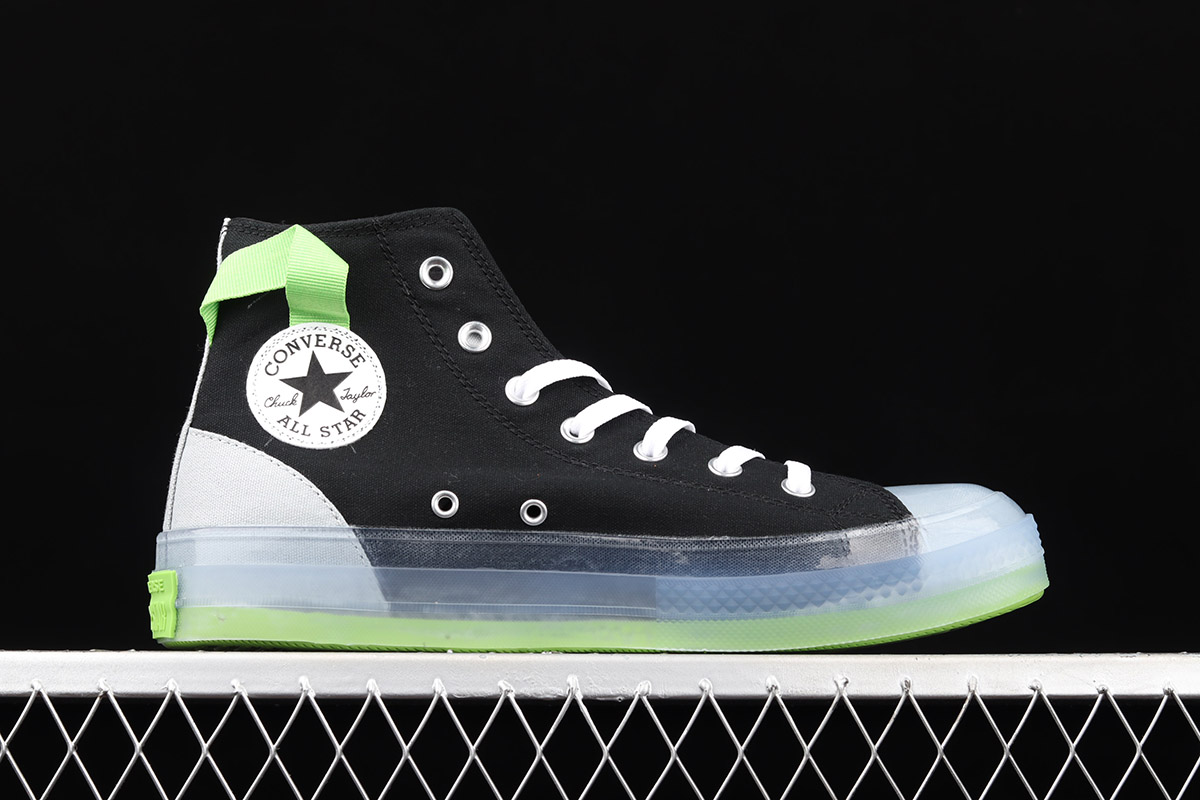 husmor flåde Mappe Converse pays homage to its humble roots and beginnings with the