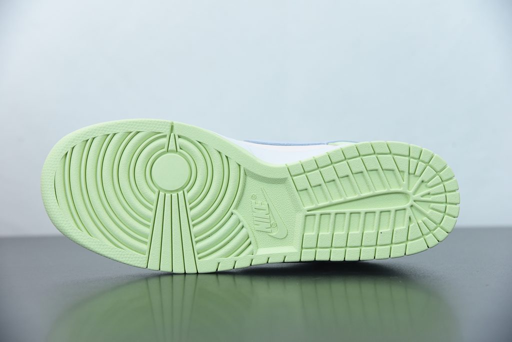 ghost lime dunks