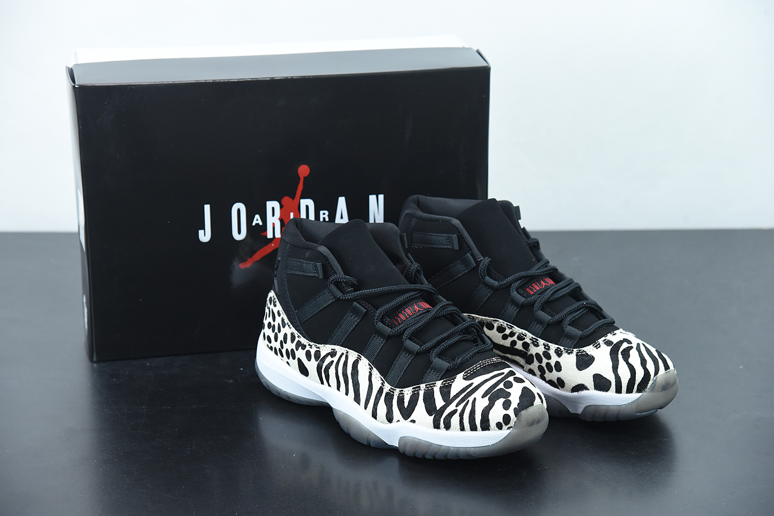 wmns jordan air latitude 720 infrared - Air Jordan 11 'Animal