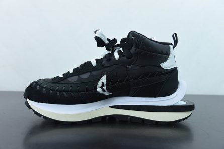 Jean Paul Gaultier X Sacai X Nike Vaporwaffle Black/Black - nike