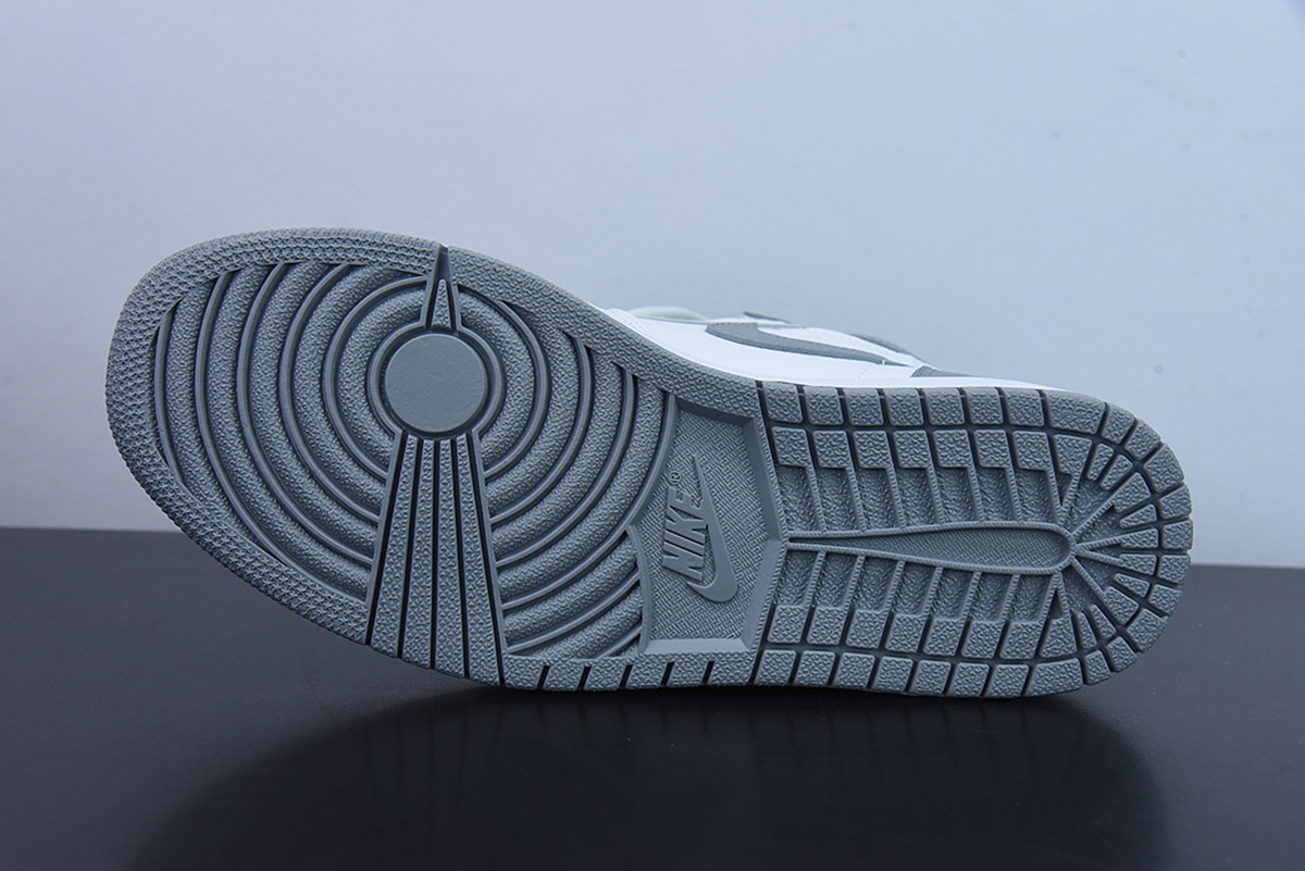 Air Mid-sko Jordan 1 Retro High OG Stealth White 555088 - Nike Air