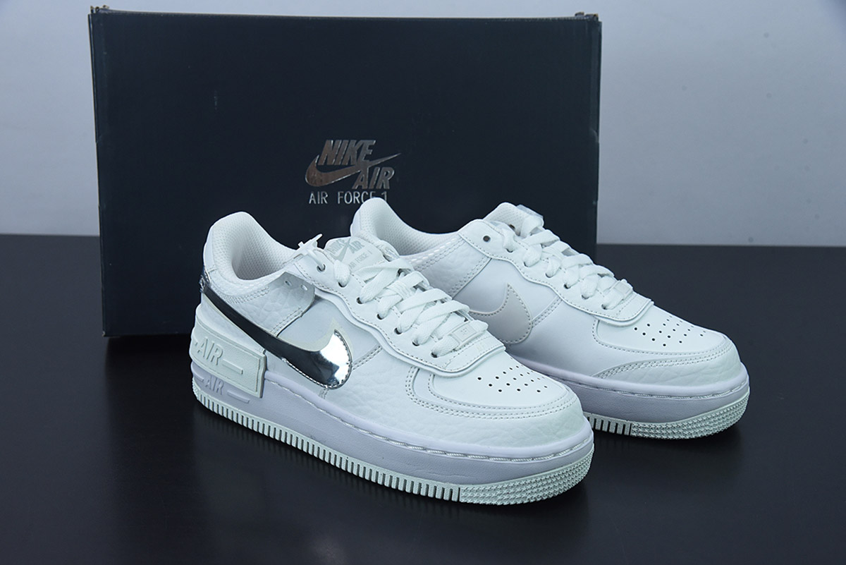 Galantería limpiar Complaciente 100 For Sale – Nike and Japanese fashion label - nike wmns air max 90  shoelery - Nike Air Force 1 Shadow White Chrome DQ0837