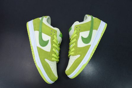 Nike SB Dunk Low Green Apple DM0807 300 For Sale 3 445x297