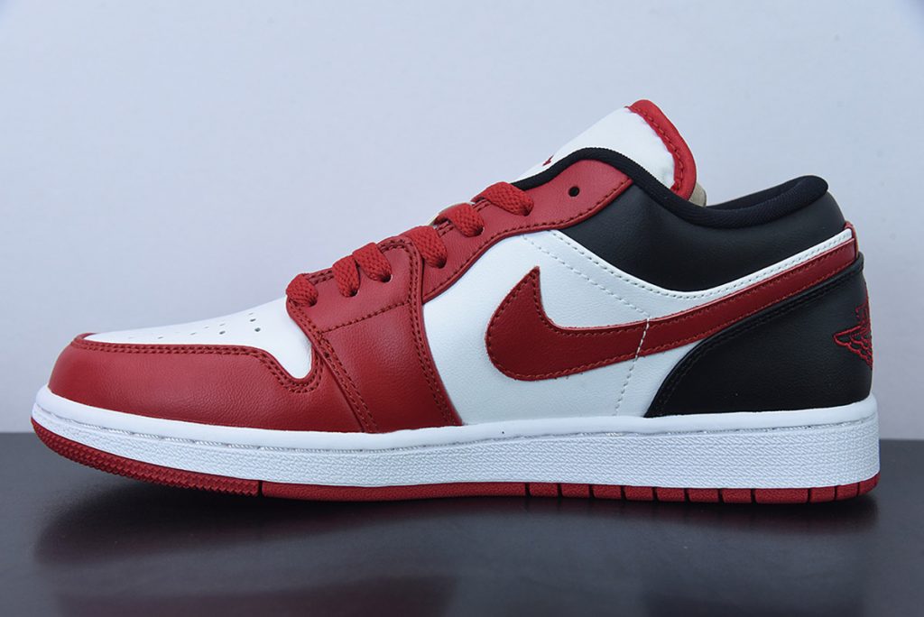 jordan 1 low reverse black toe