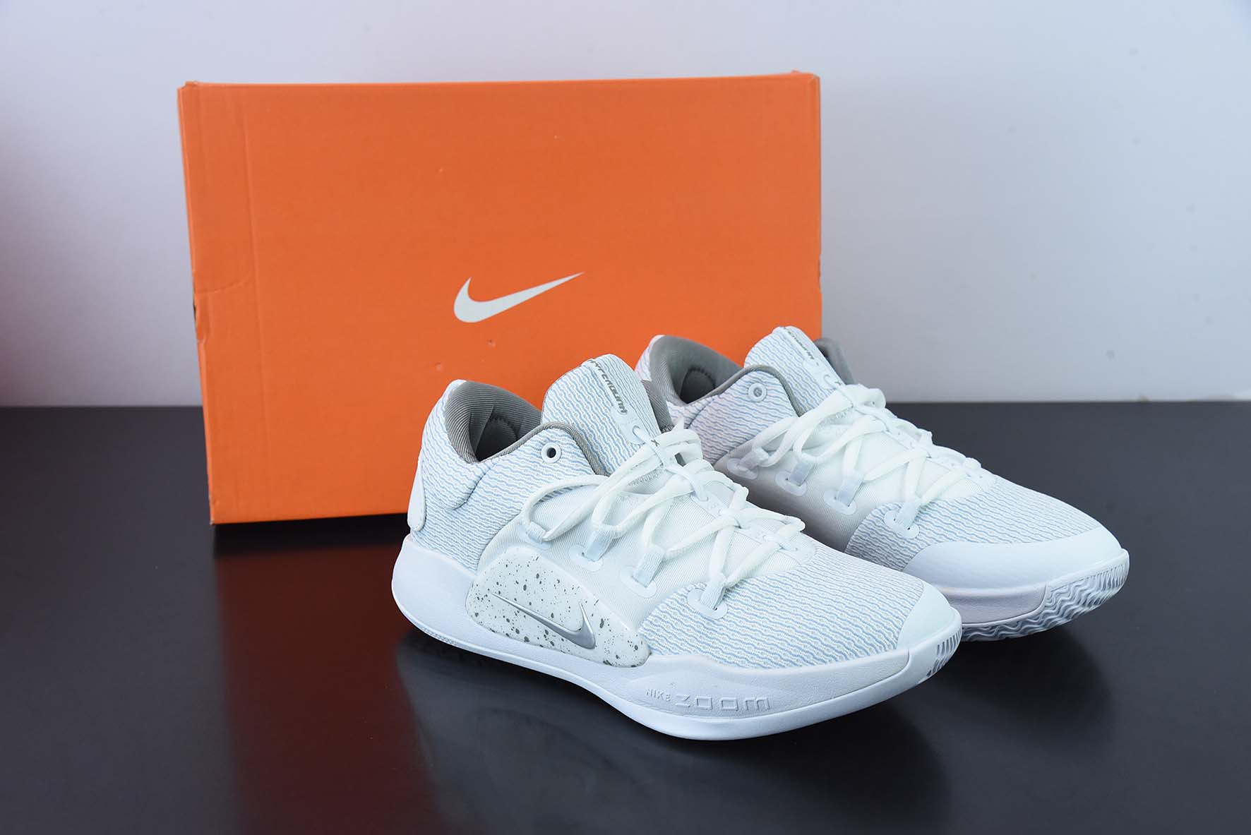 Hacia detective En necesidad de nike air extreme volleyball shoes white women - 100 For Sale –  HotelomegaShops - tree Nike Hyperdunk X Low White Pure Platinum AR0465