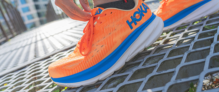 zapatillas de running HOKA ONE ONE entrenamiento constitución ligera talla 40.5 naranjas